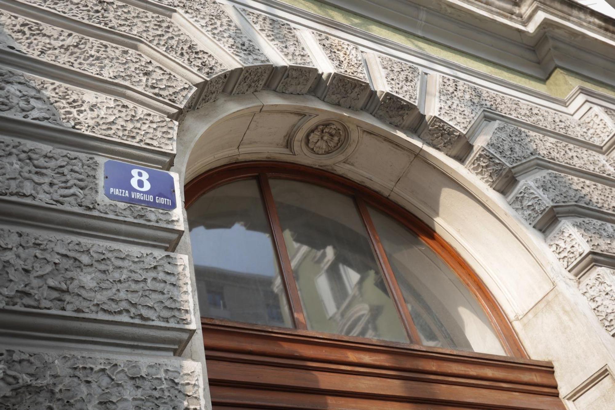 Residence Piazza Giotti 8 Trieste Exterior foto